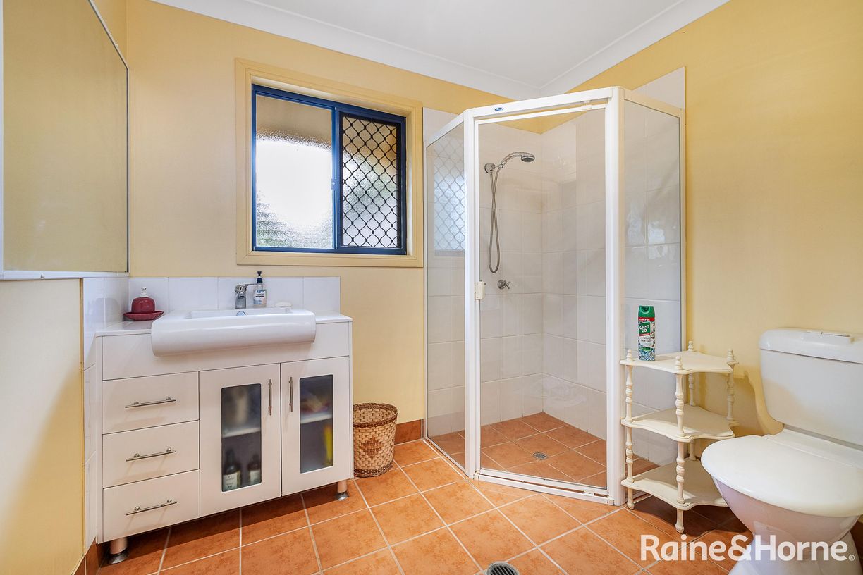 48 Lobelia Avenue — photo 17 of 27