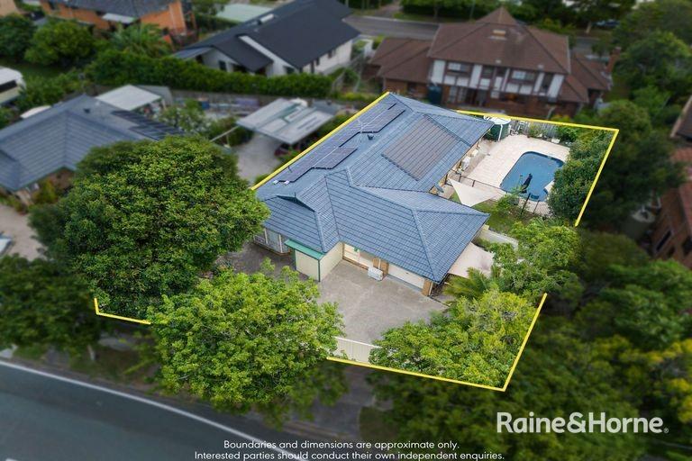 358 Mount Gravatt Capalaba Road — photo 14 of 15