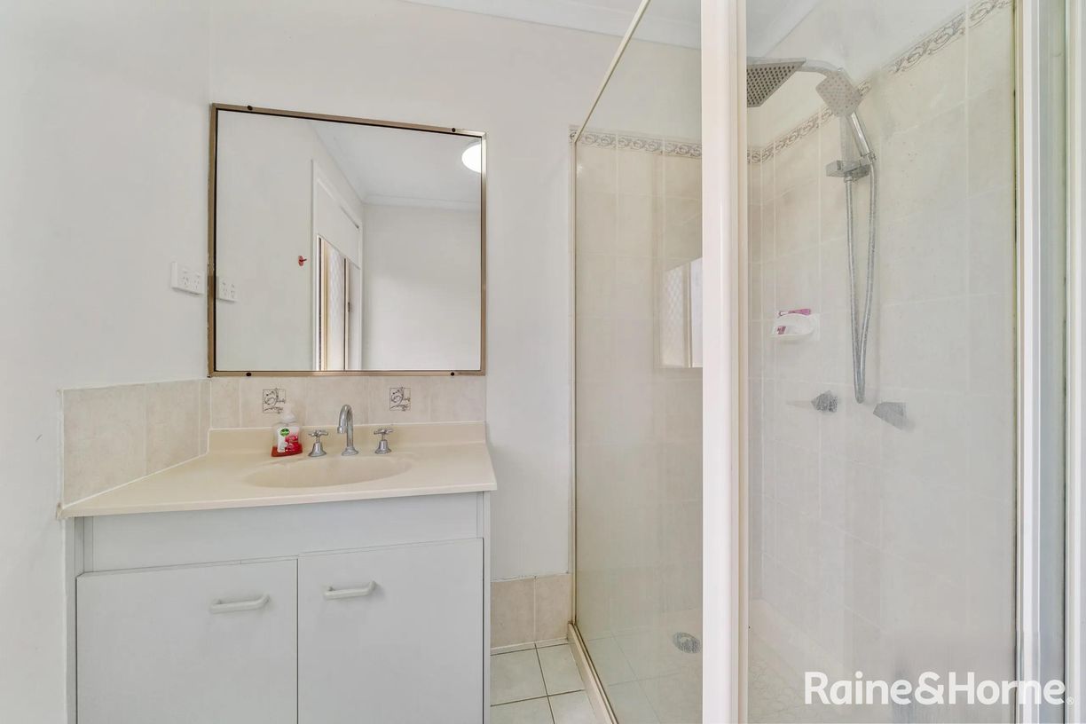 358 Mount Gravatt Capalaba Road — photo 10 of 15