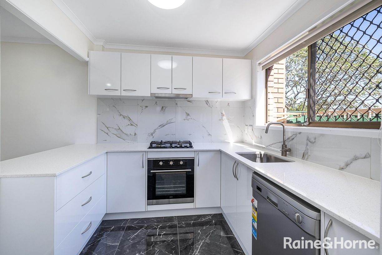 12/112 Queens Road — photo from Raine & Horne Springwood
