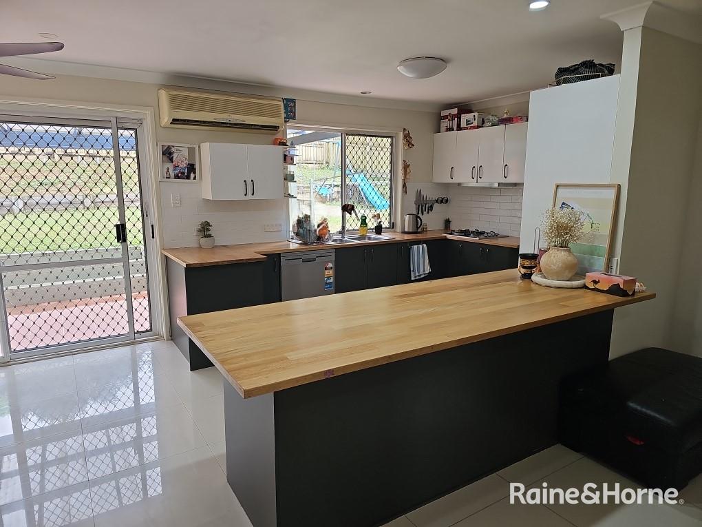 18 Drake Road — photo 6 of 19