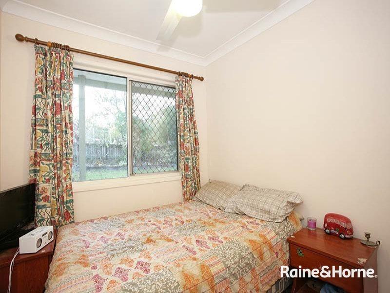 Boronia Heights QLD — photo 7 of 12