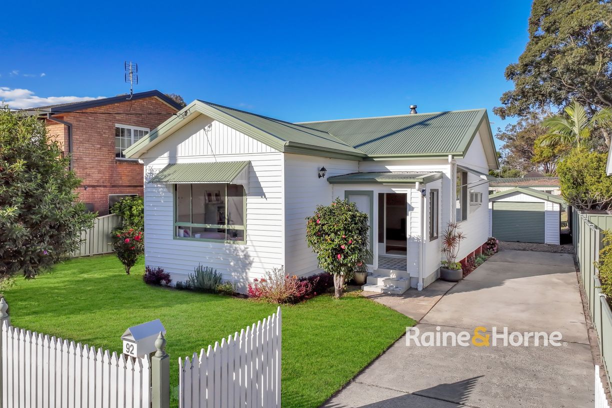 92 Moana Street — photo 3 of 14