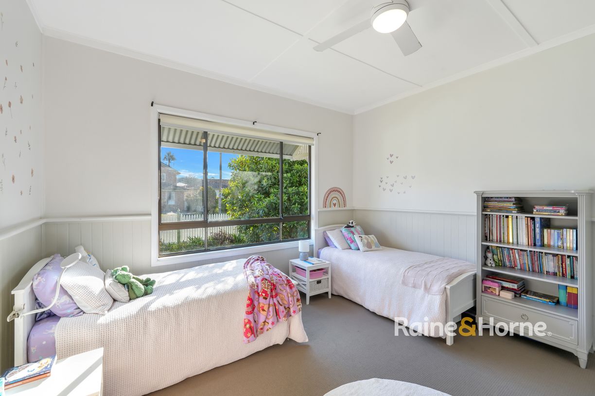 92 Moana Street — photo 10 of 14