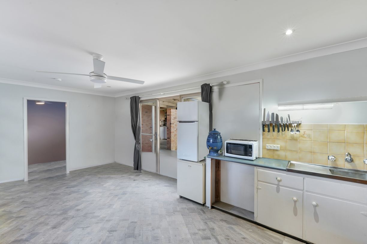 24 Boronia Avenue — photo 11 of 15