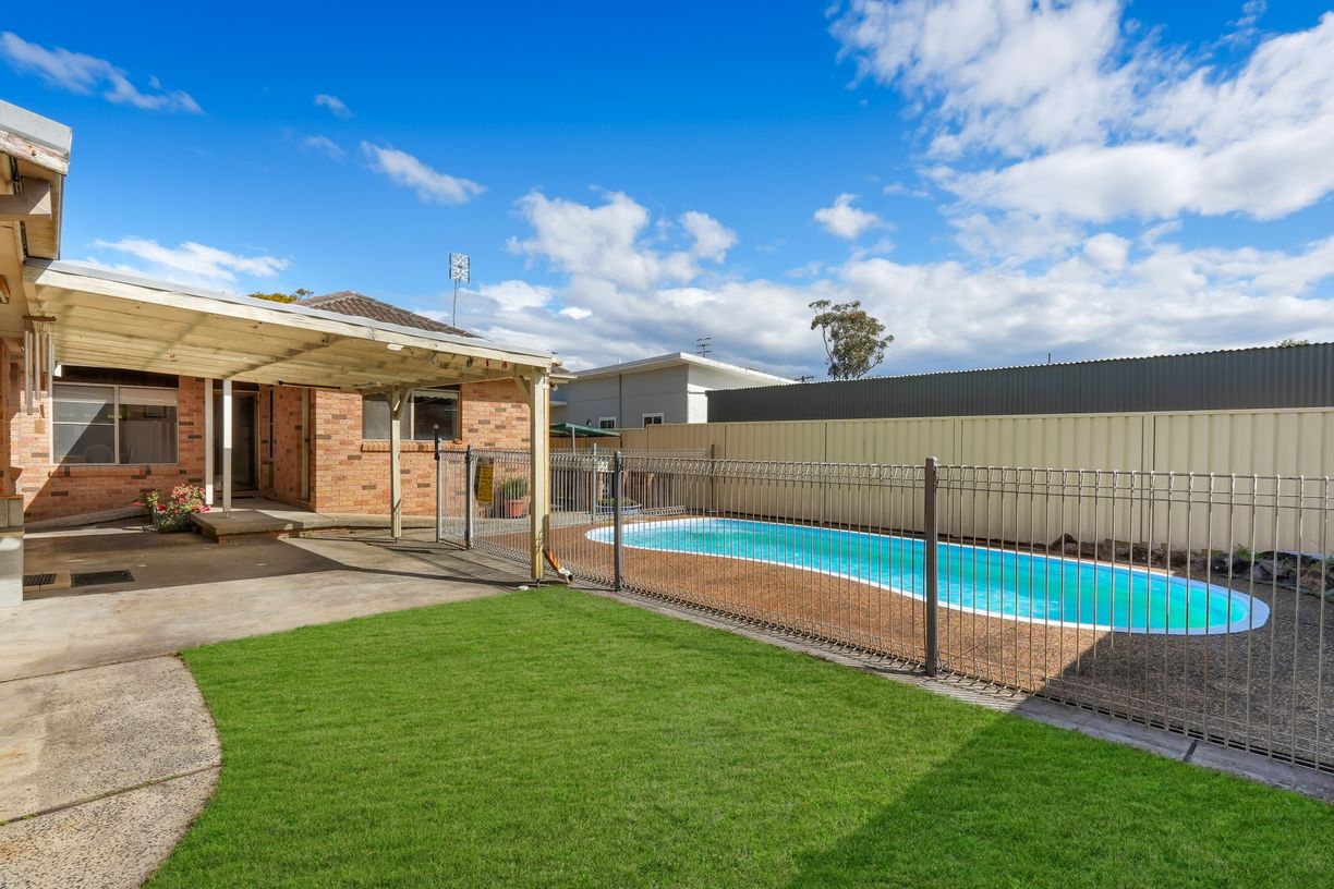 24 Boronia Avenue — photo 12 of 15