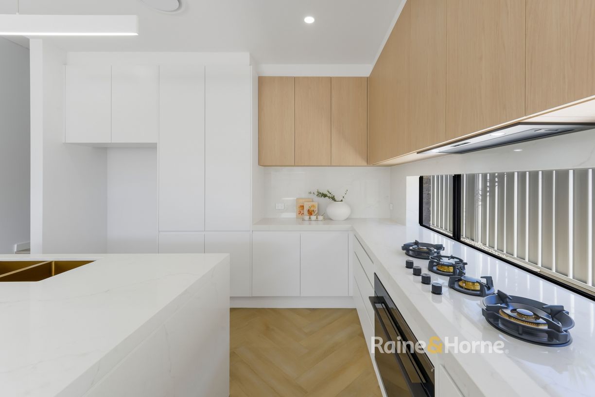 2/23 Bangalow Street — photo 7 of 30
