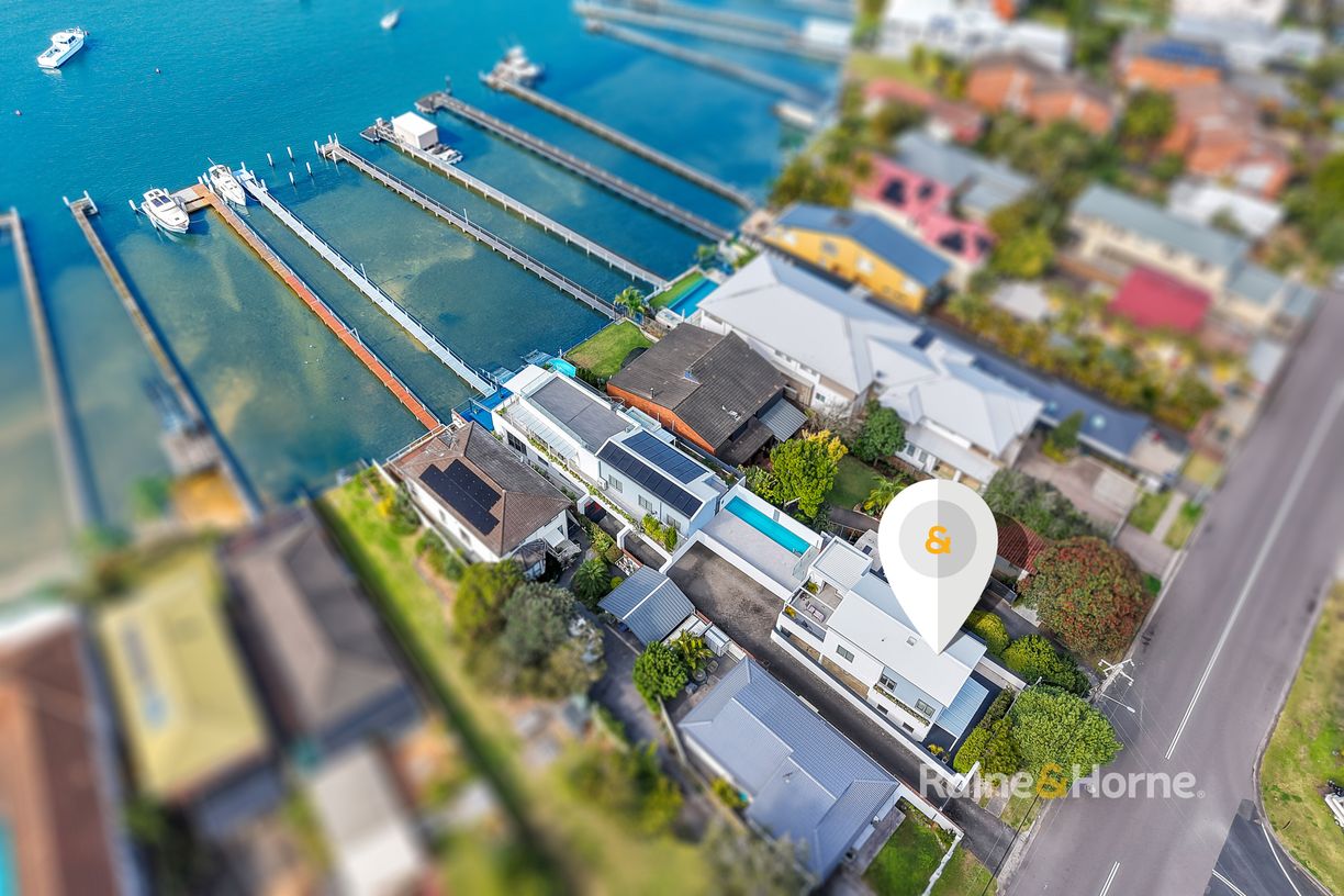 4/58 Booker Bay Road — photo from Raine & Horne Ettalong Beach | St Huberts Island