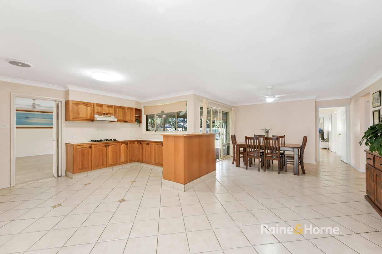 4 Janet Avenue — photo 4 of 16