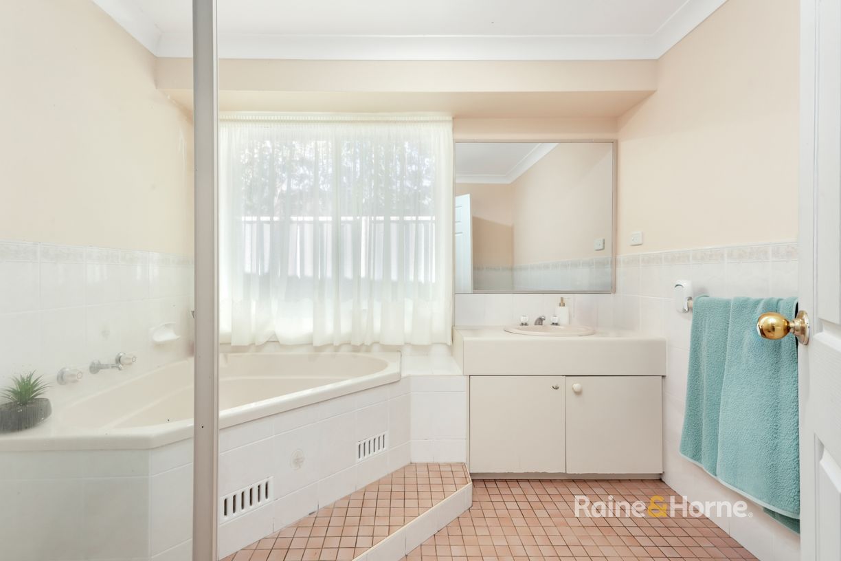 4 Janet Avenue — photo 12 of 16