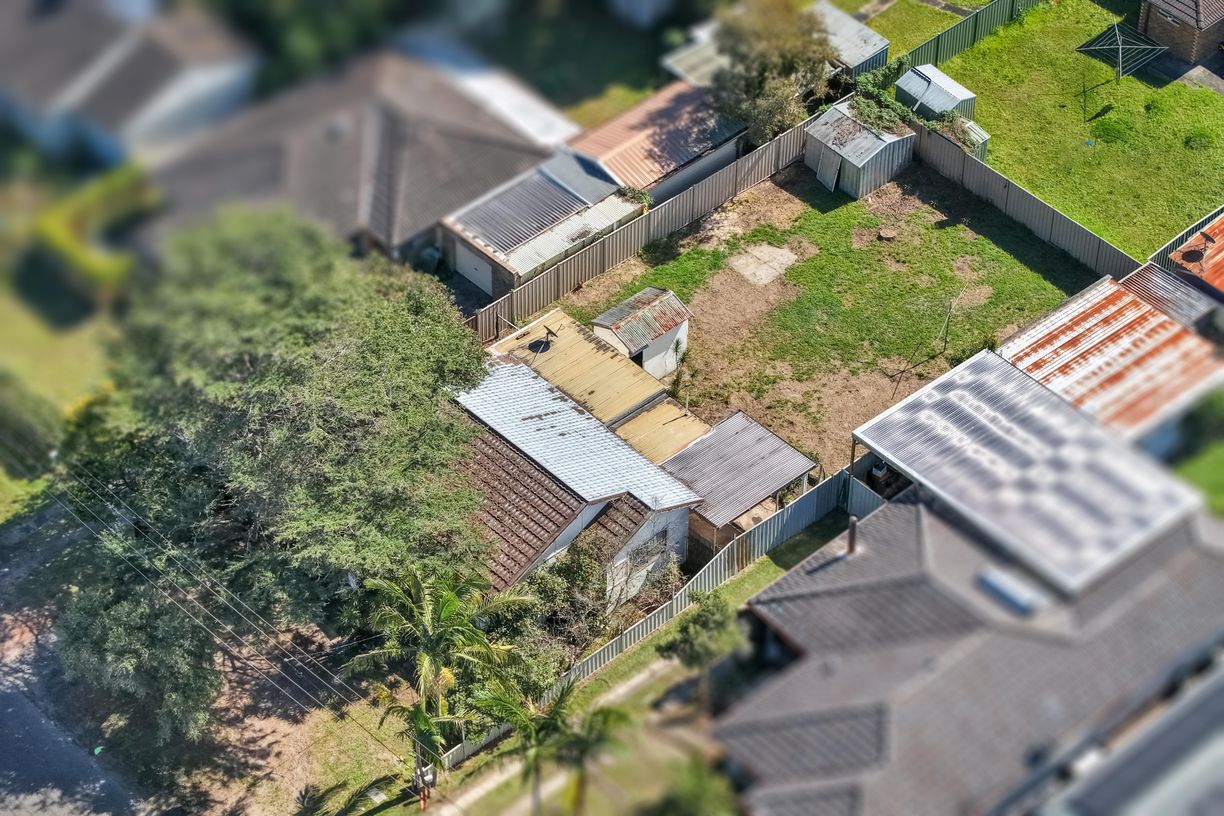 16 Boronia Avenue — photo 9 of 11