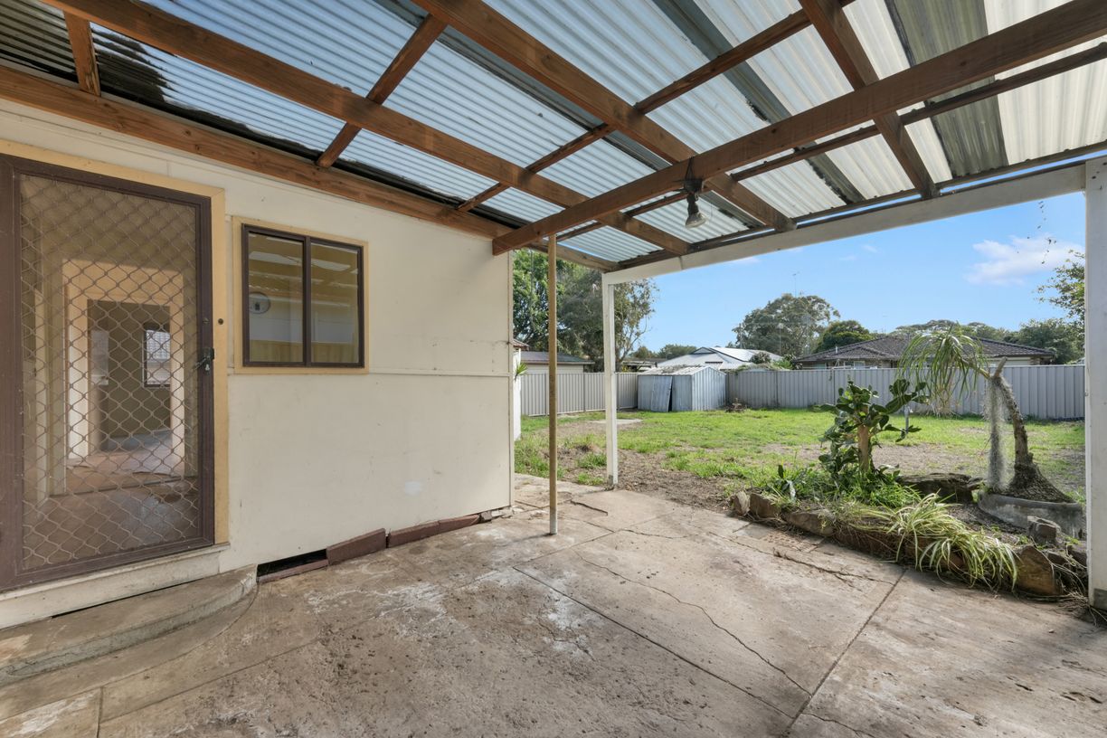 16 Boronia Avenue — photo 6 of 11