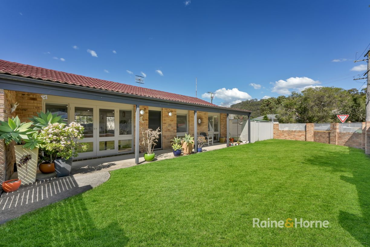 2 Gilwah Street — photo from Raine & Horne Ettalong Beach | St Huberts Island
