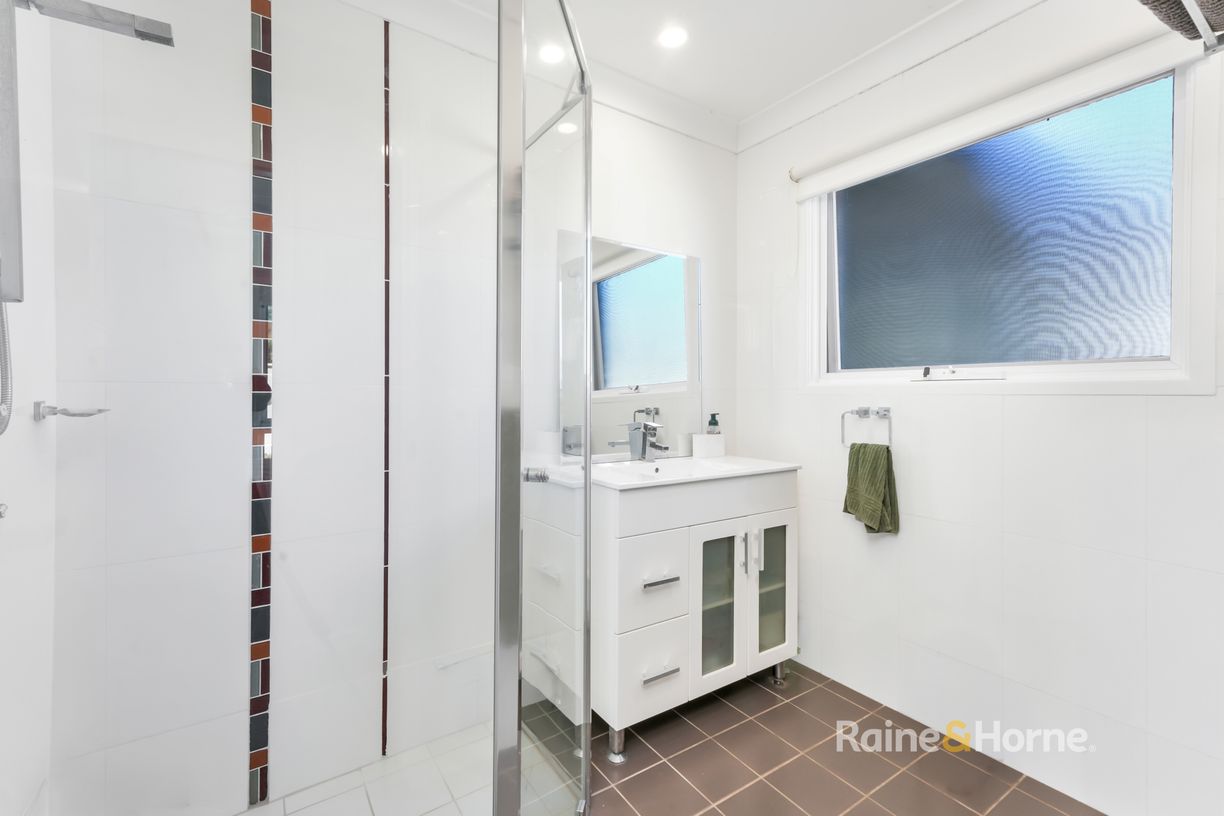 2 Gilwah Street — photo 10 of 15