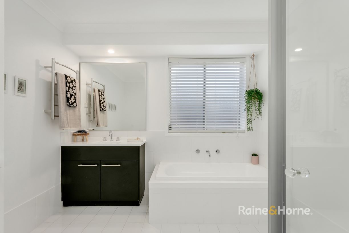 4 Springwood Street — photo 13 of 22