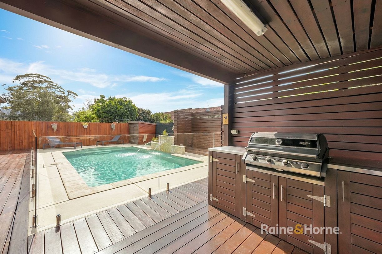 4 Springwood Street — photo 16 of 22