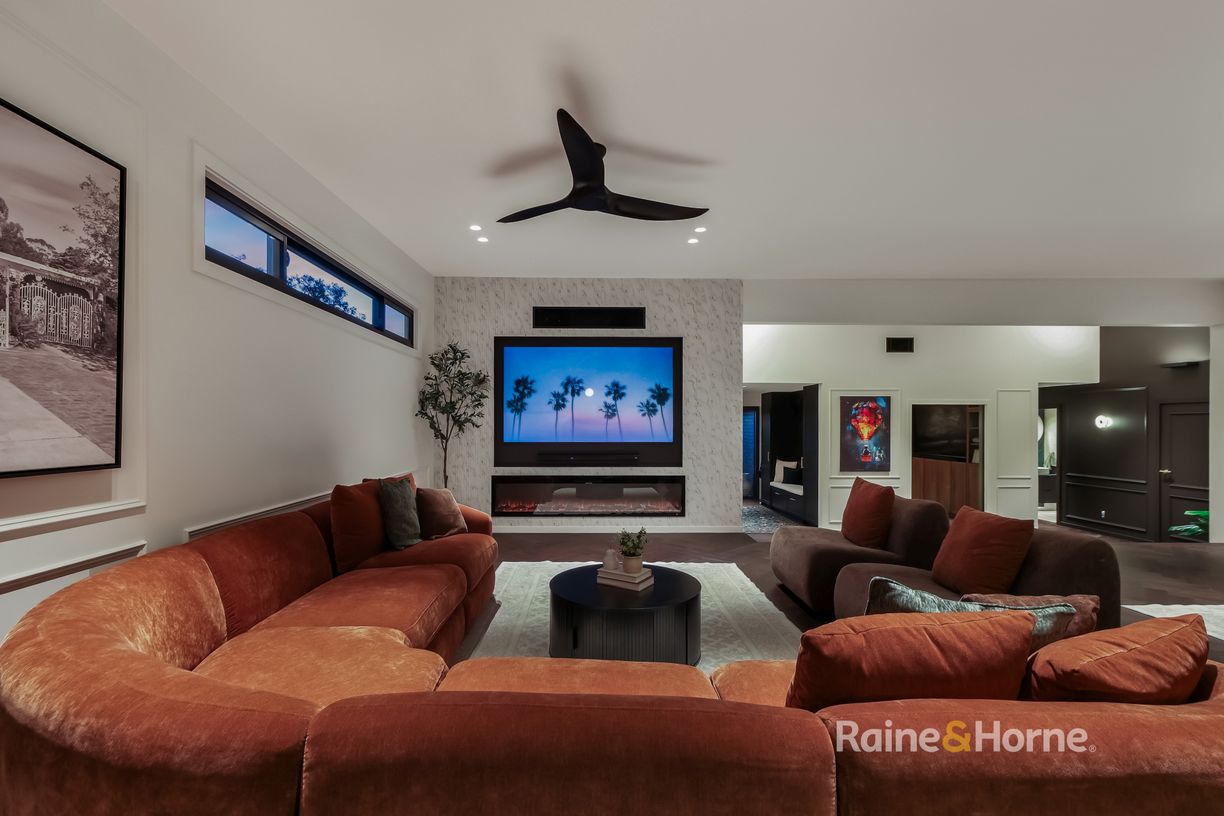 38 Everglades Crescent — photo 5 of 30