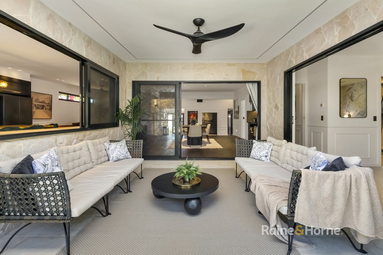 38 Everglades Crescent — photo 10 of 30