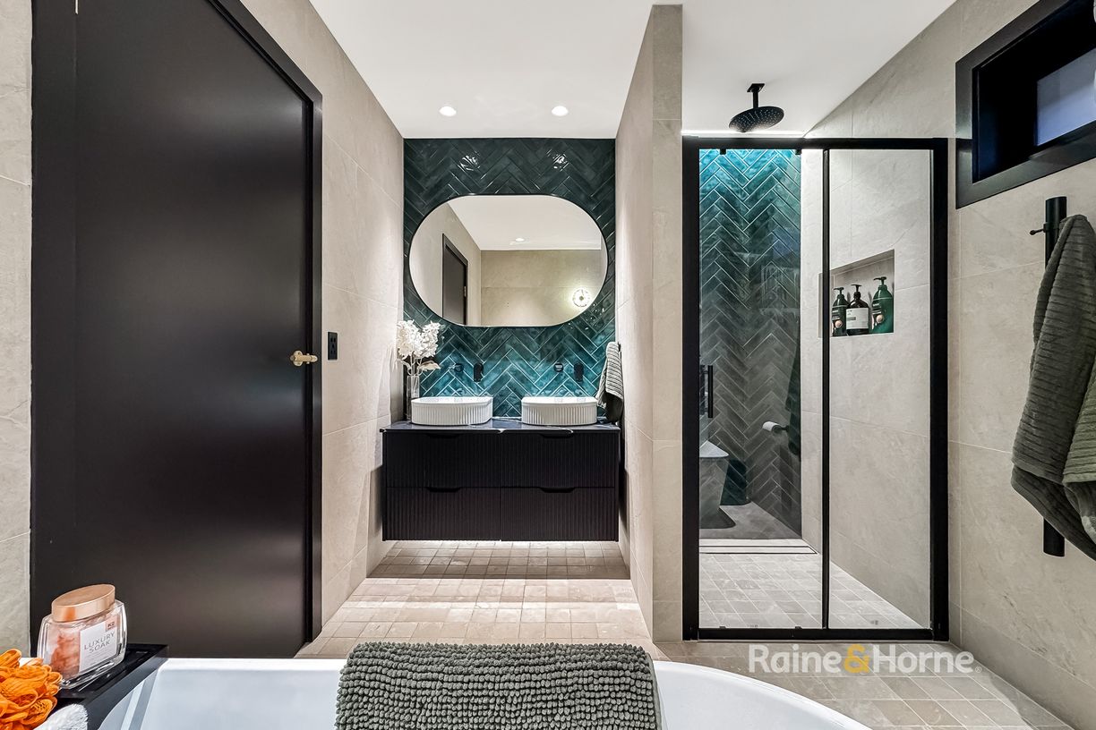 38 Everglades Crescent — photo 19 of 30