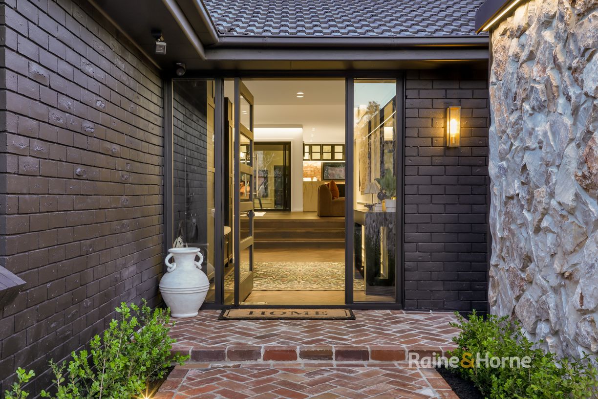 38 Everglades Crescent — photo 15 of 30