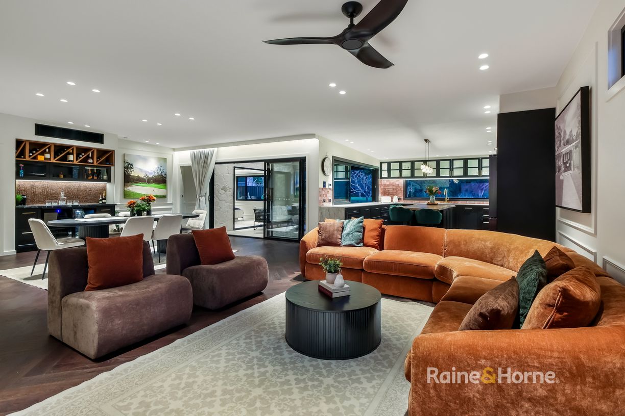 38 Everglades Crescent — photo 4 of 30