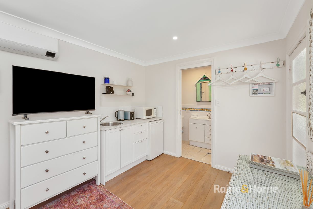 8 Araluen Drive — photo 17 of 23