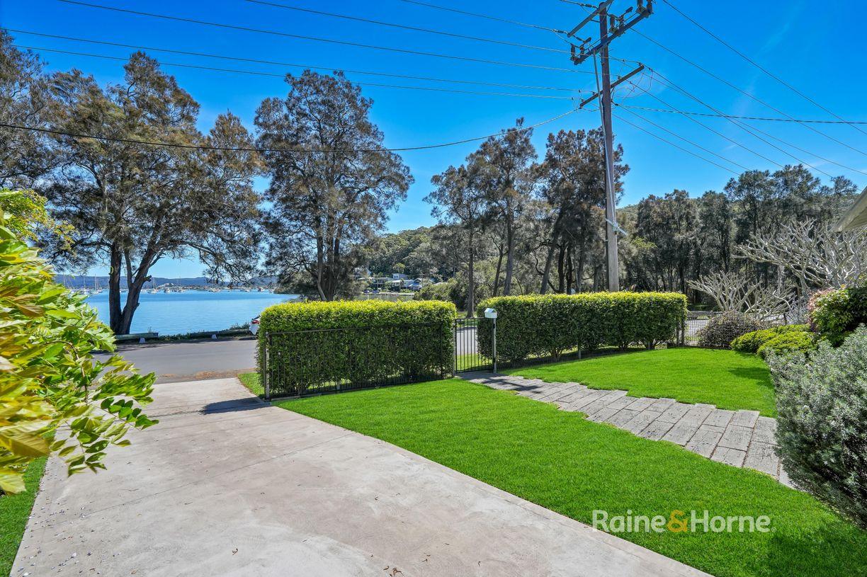 8 Araluen Drive — photo 4 of 23