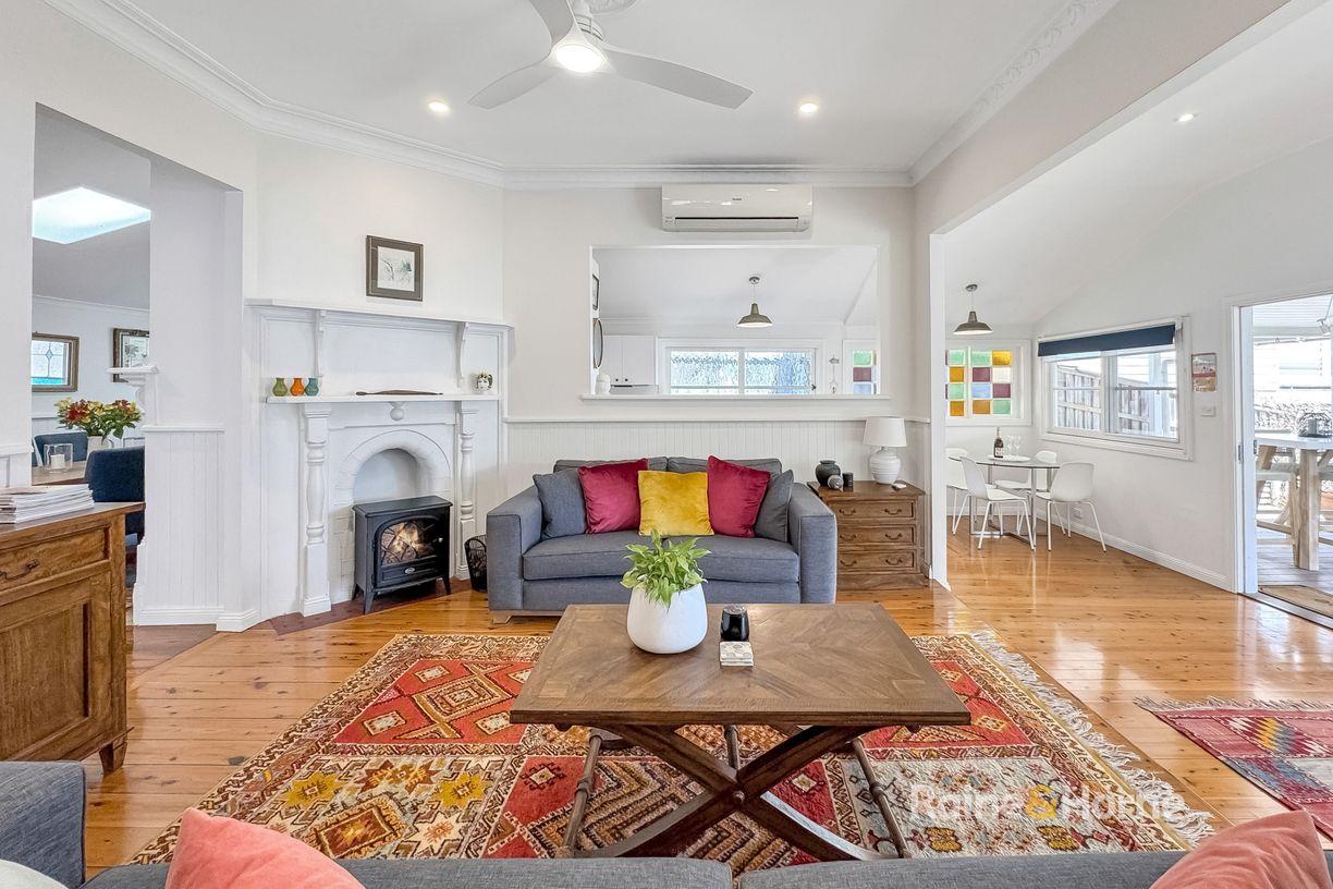 8 Araluen Drive — photo 7 of 23
