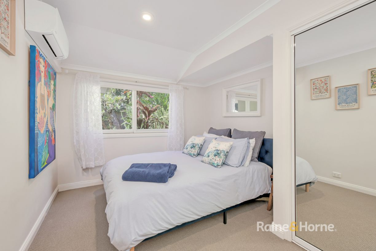 8 Araluen Drive — photo 13 of 23