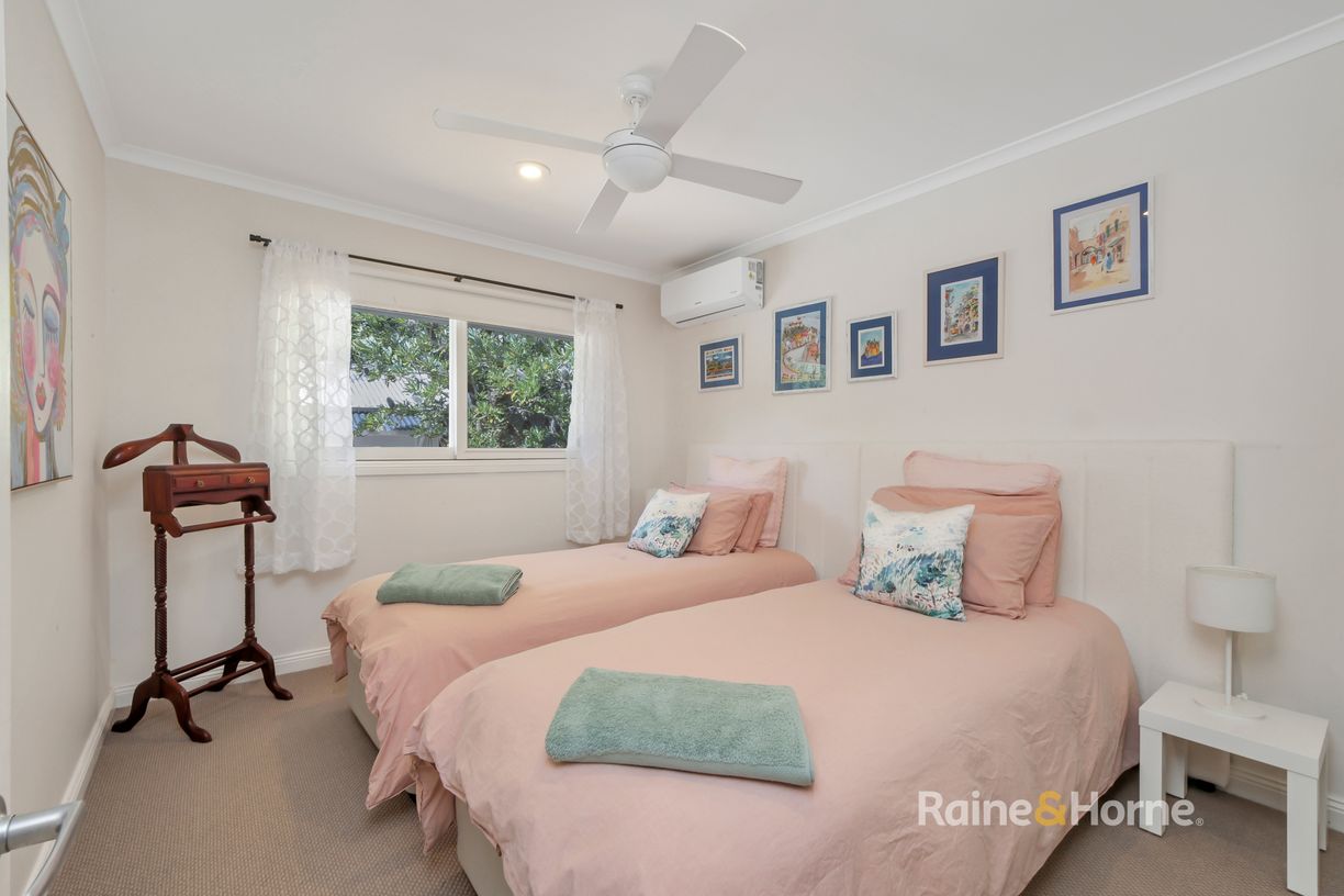 8 Araluen Drive — photo 14 of 23