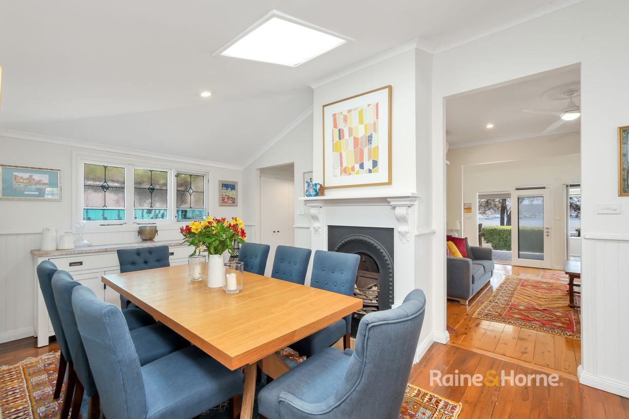 8 Araluen Drive — photo 10 of 23