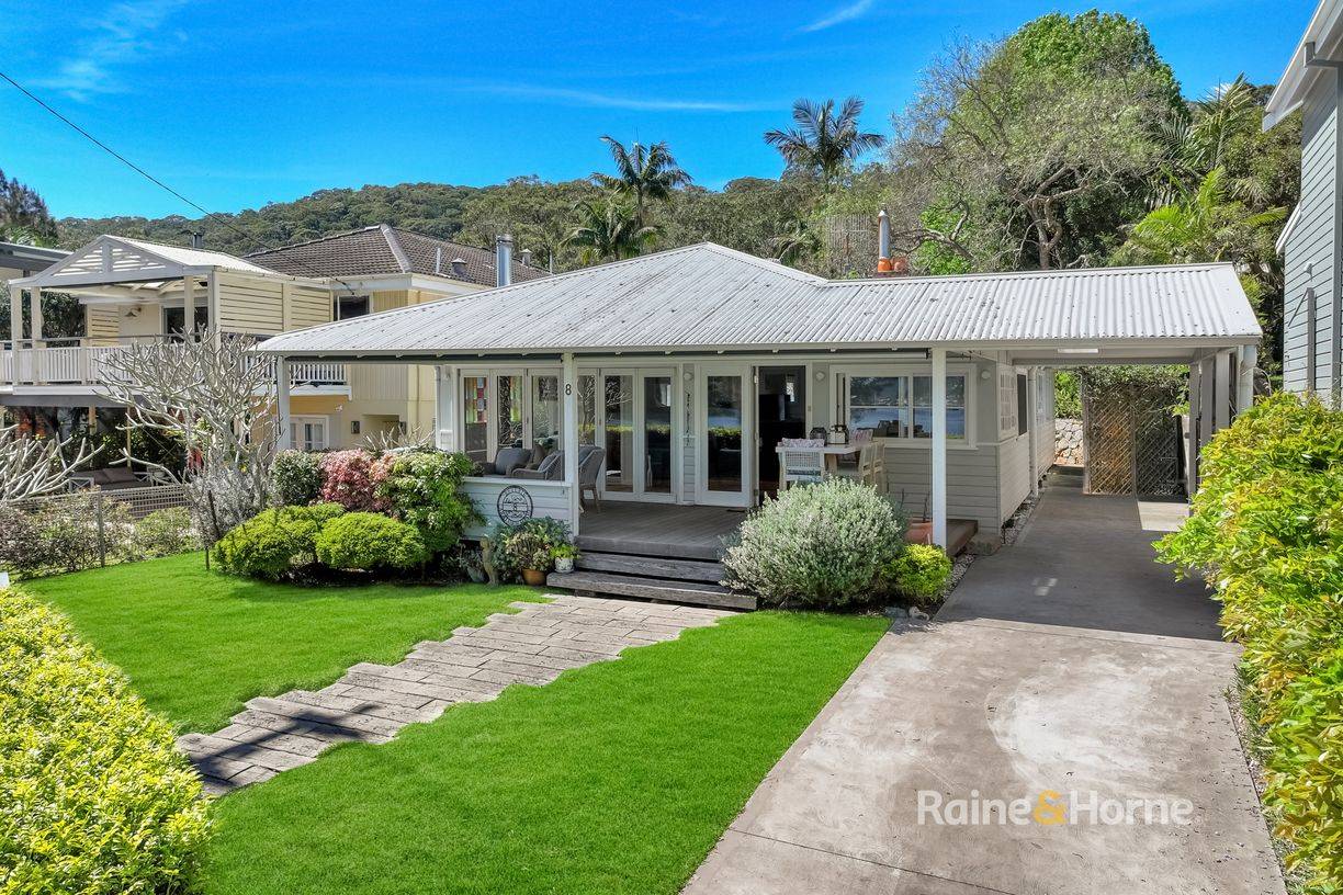 8 Araluen Drive — photo 3 of 23
