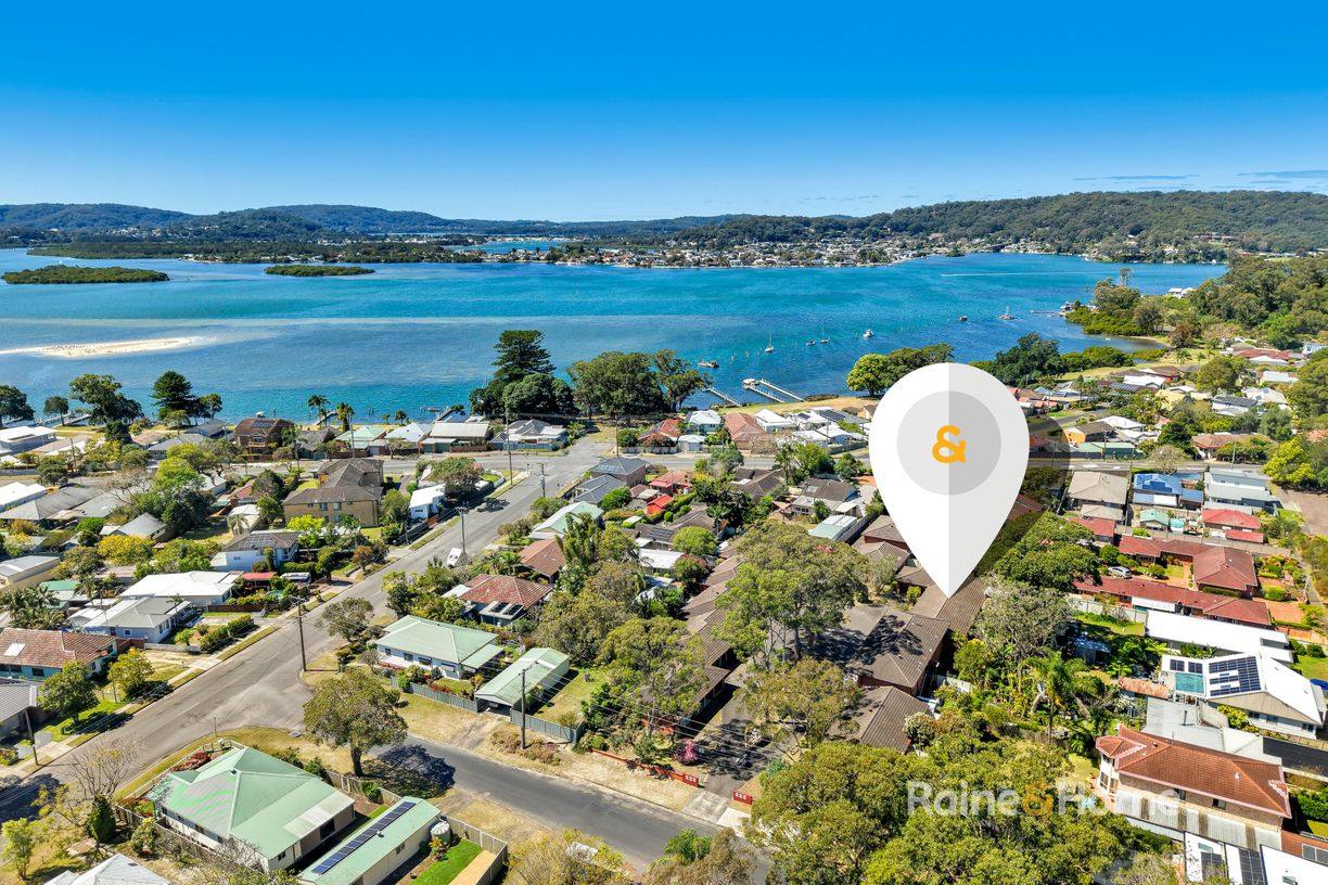 9/2-4 Dunmore Street — photo from Raine & Horne Ettalong Beach | St Huberts Island