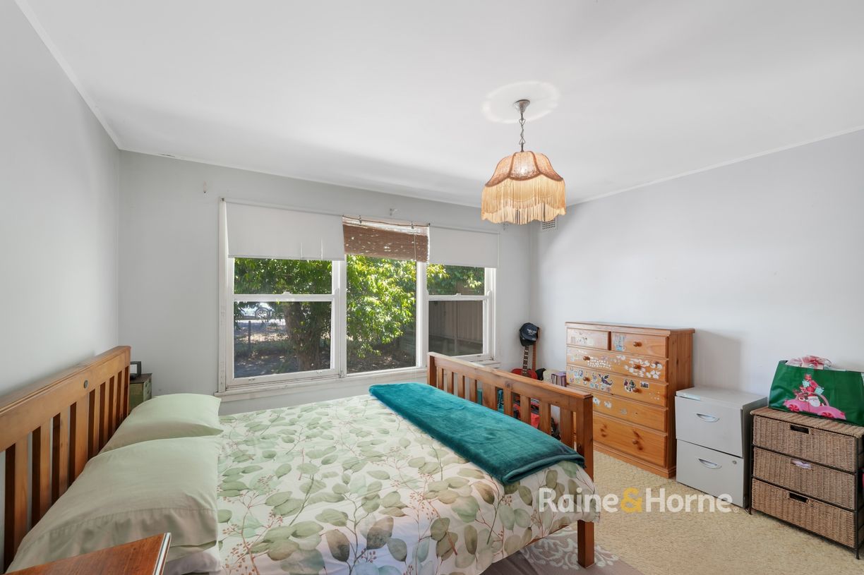 15 McEvoy Ave — photo 5 of 11