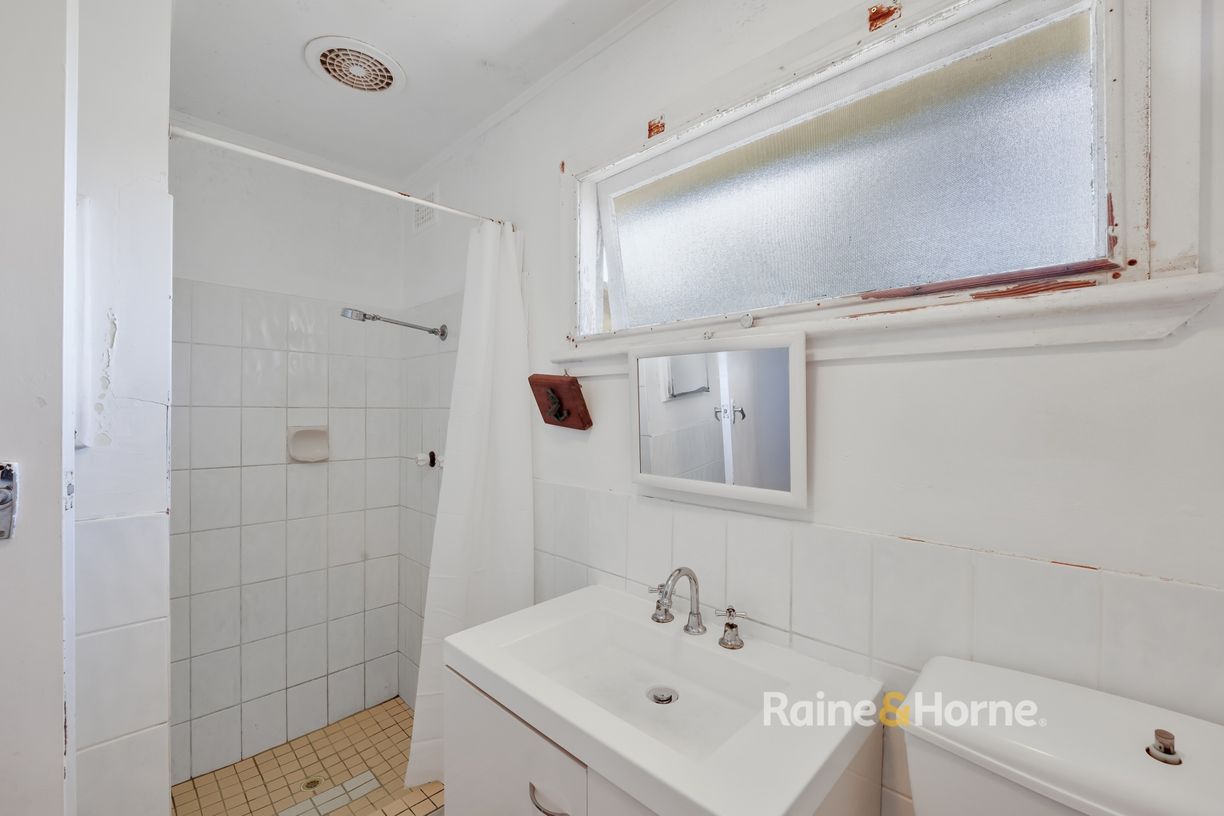 15 McEvoy Ave — photo 6 of 11