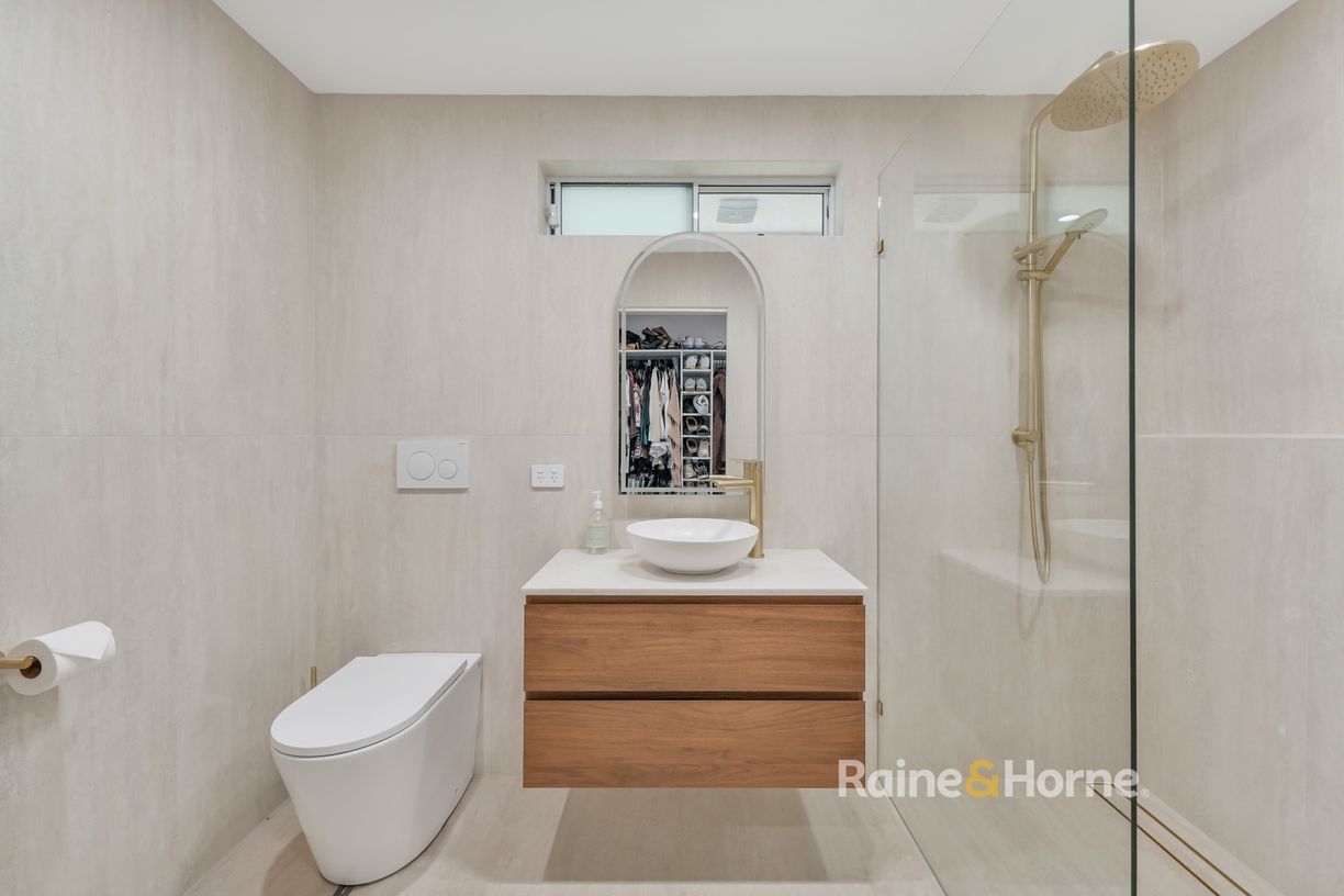 2 Jopson Close — photo 4 of 19