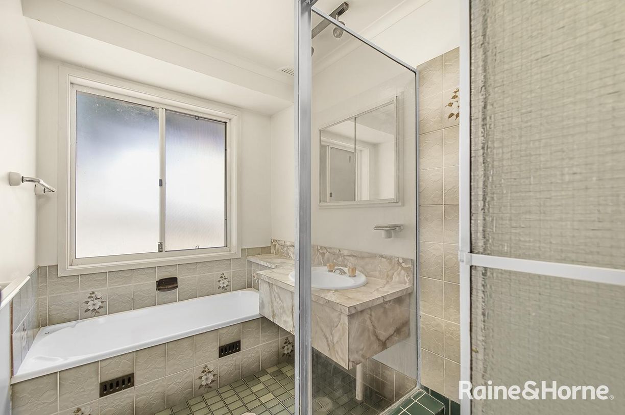 12 Callemondah Avenue — photo 8 of 13