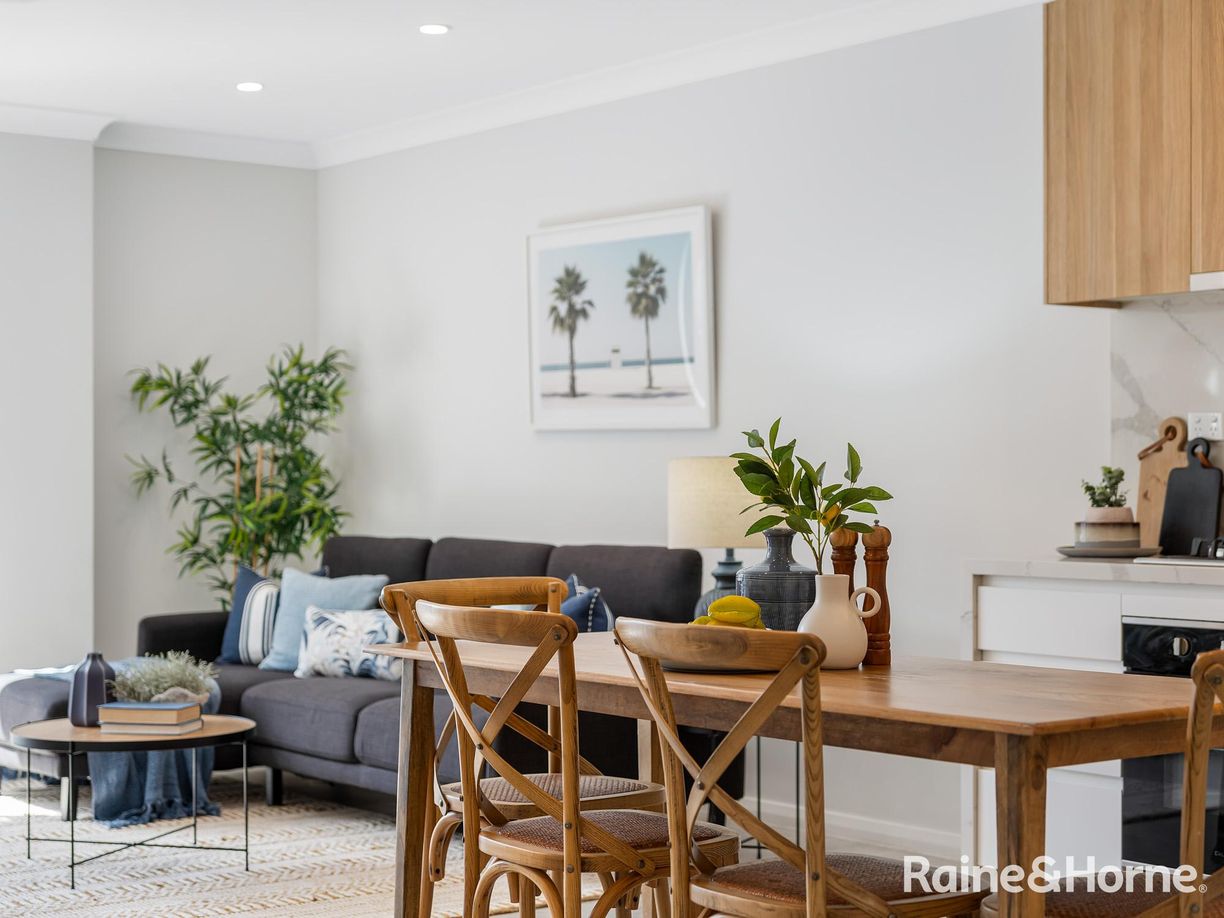 7/10 Fielder Street — photo from Raine & Horne Gosford | East Gosford