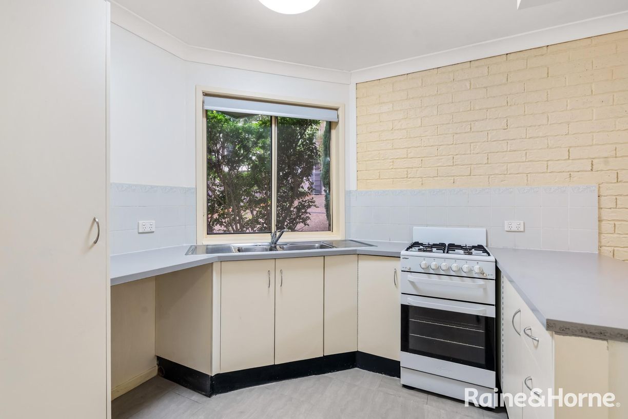 3/51 Henry Parry Drive — photo 2 of 10