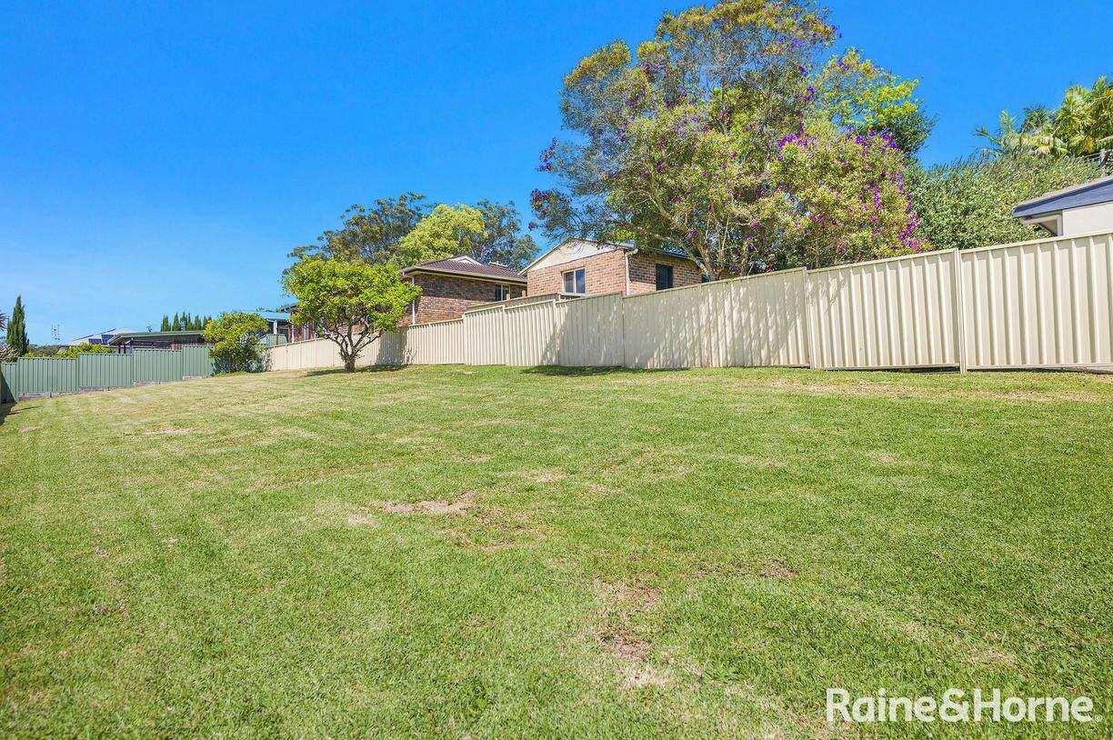 248 The Entrance Road — photo 15 of 17