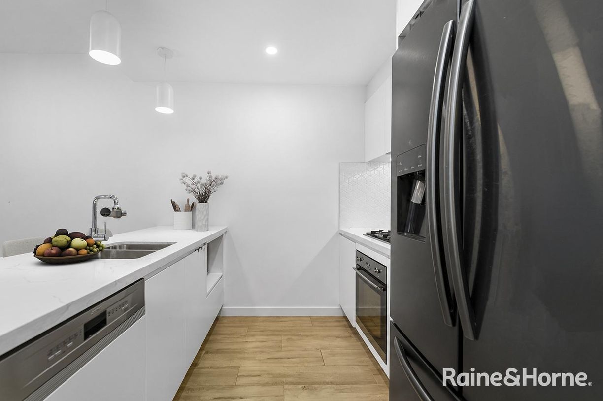 410/25 Mann Street — photo 5 of 16