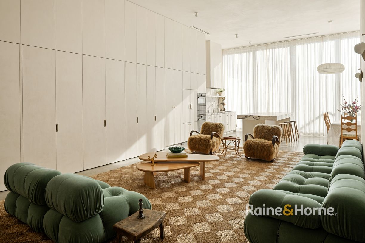 45 Donald Avenue — photo 4 of 22