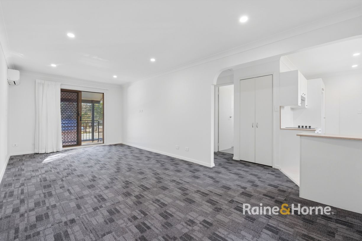22/18 Neptune Street — photo 5 of 25