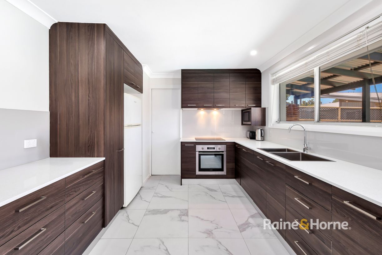 16 Farleigh Avenue — photo 3 of 16