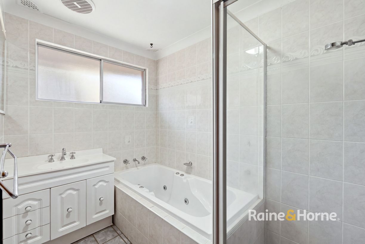 12 Ryans Road — photo 4 of 18
