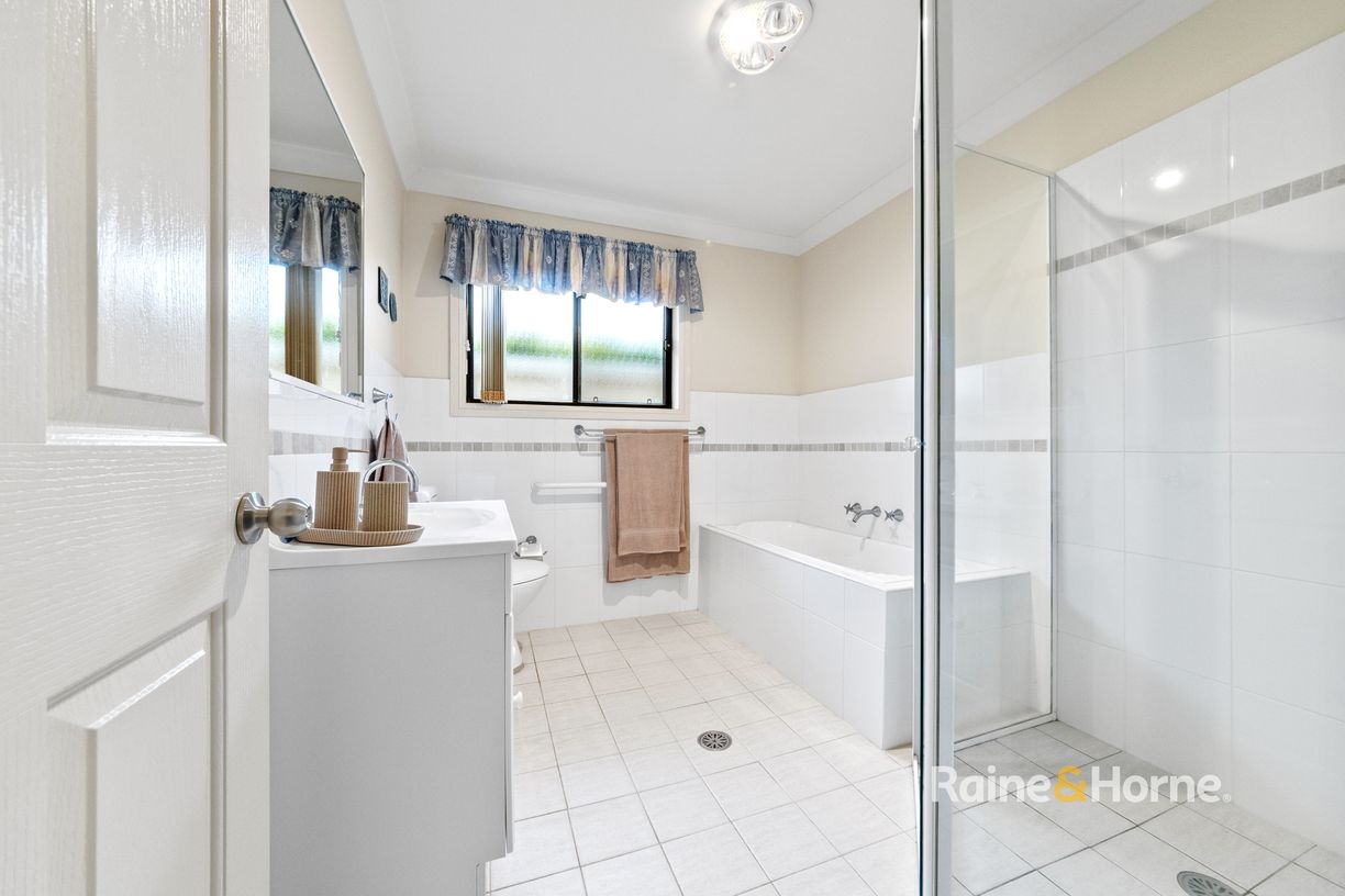 2/28 Victoria Road — photo 6 of 13