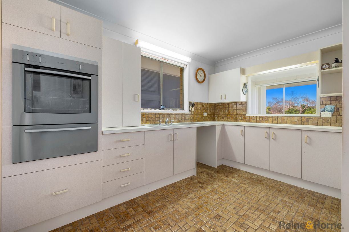 43 Elanora Avenue — photo 9 of 15