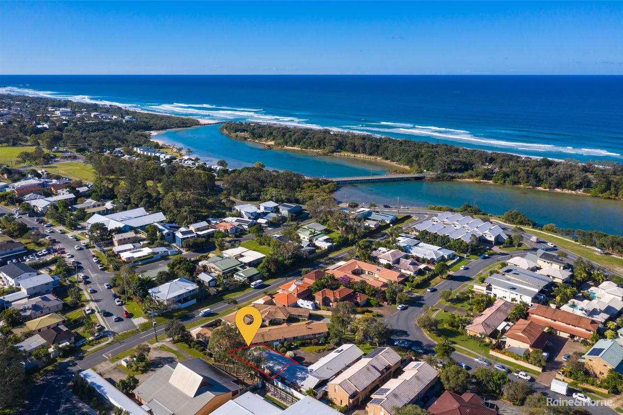 3/6 Hampton Court — photo from Raine & Horne Pottsville | Cabarita Beach