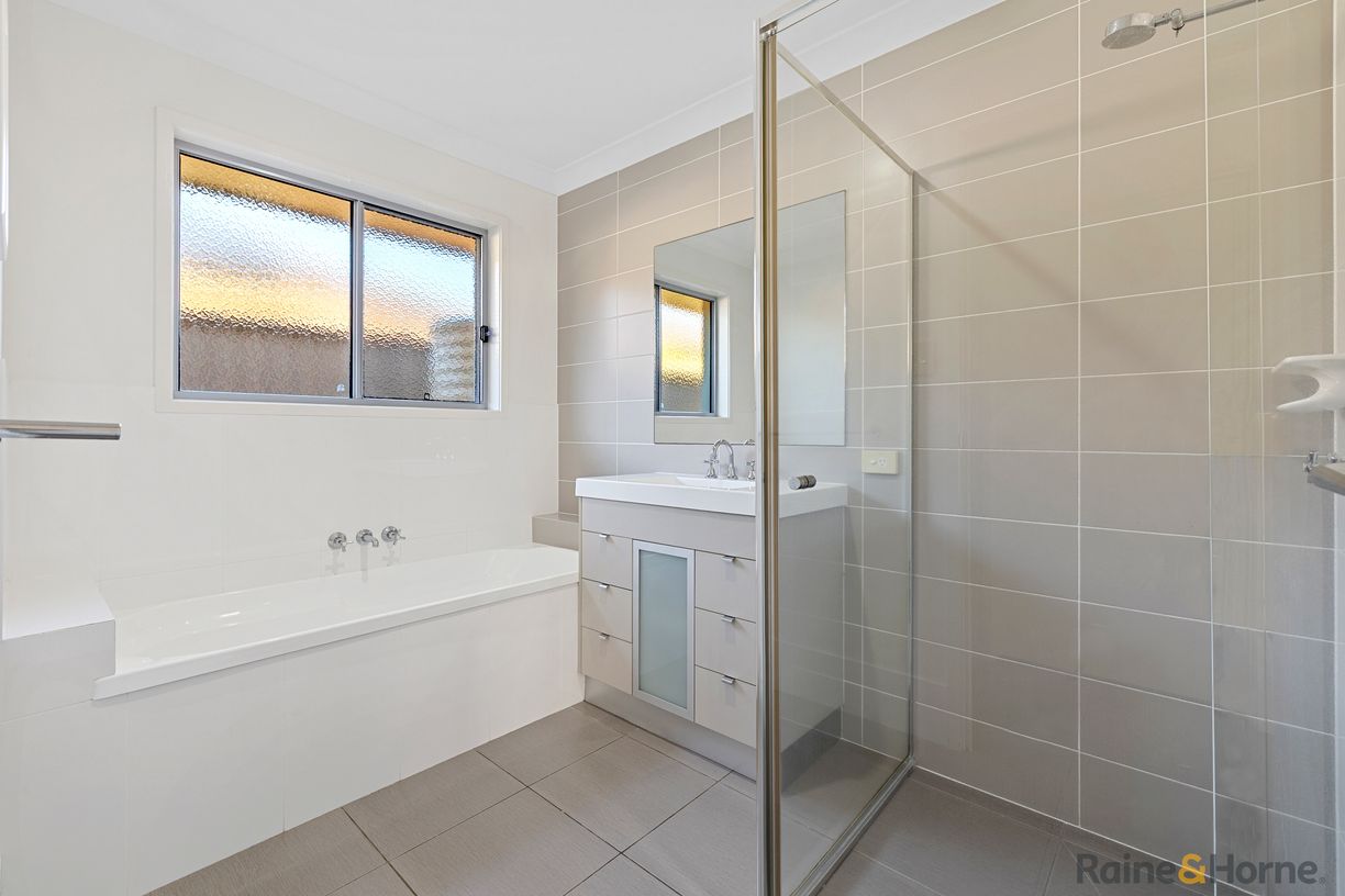 1/6 Terrigal Street — photo 9 of 10