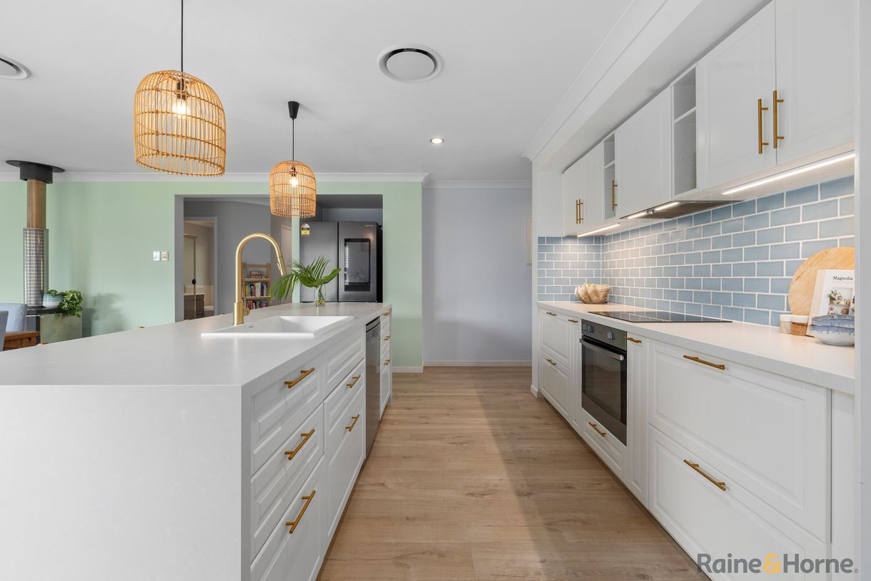 14 Narooma Street — photo 10 of 23